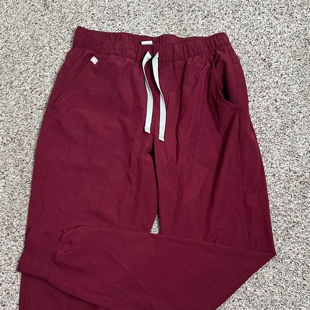 Figs Technical Scrub Threads For Threads Burgundy… - image 4